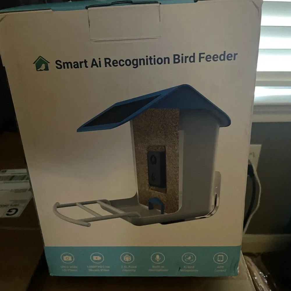 Smart AI Recognition Bird Feeder - Blue and White
